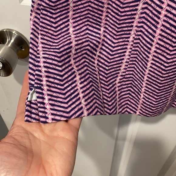 Southern Tide Chevron Pattern Fitted Blouse - Picture 9 of 10